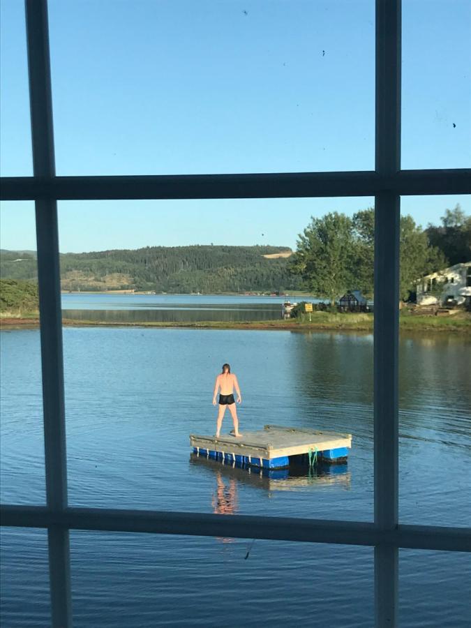 Saga, Et Unikt, Sjarmerende Badehotell Med Fa Rom, Sauna Og Badebrygge - Inderoy Straumen  Luaran gambar