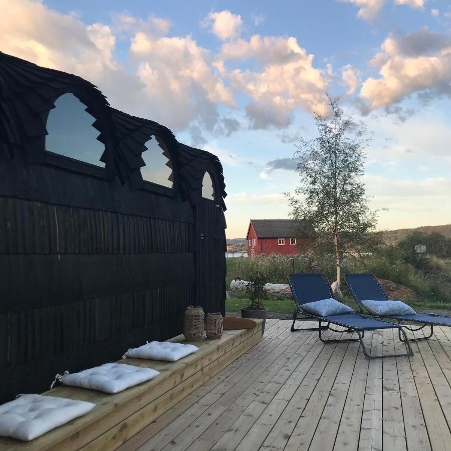 Saga, Et Unikt, Sjarmerende Badehotell Med Fa Rom, Sauna Og Badebrygge - Inderoy Straumen  Luaran gambar