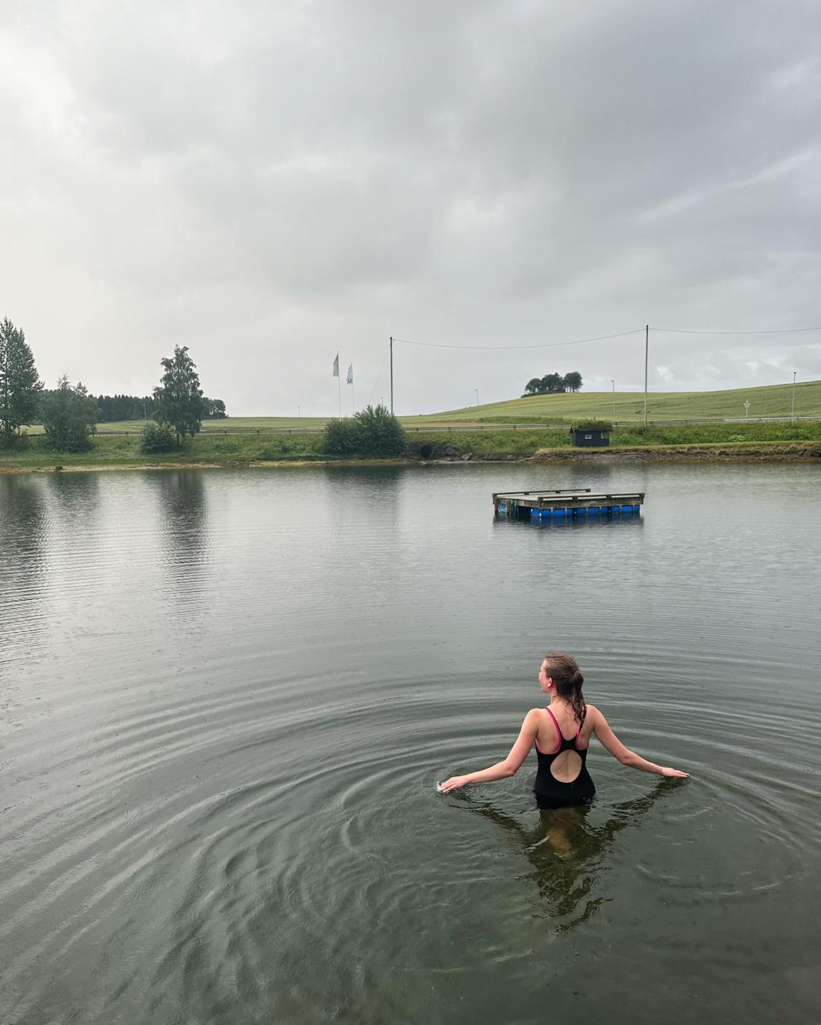 Saga, Et Unikt, Sjarmerende Badehotell Med Fa Rom, Sauna Og Badebrygge - Inderoy Straumen  Luaran gambar