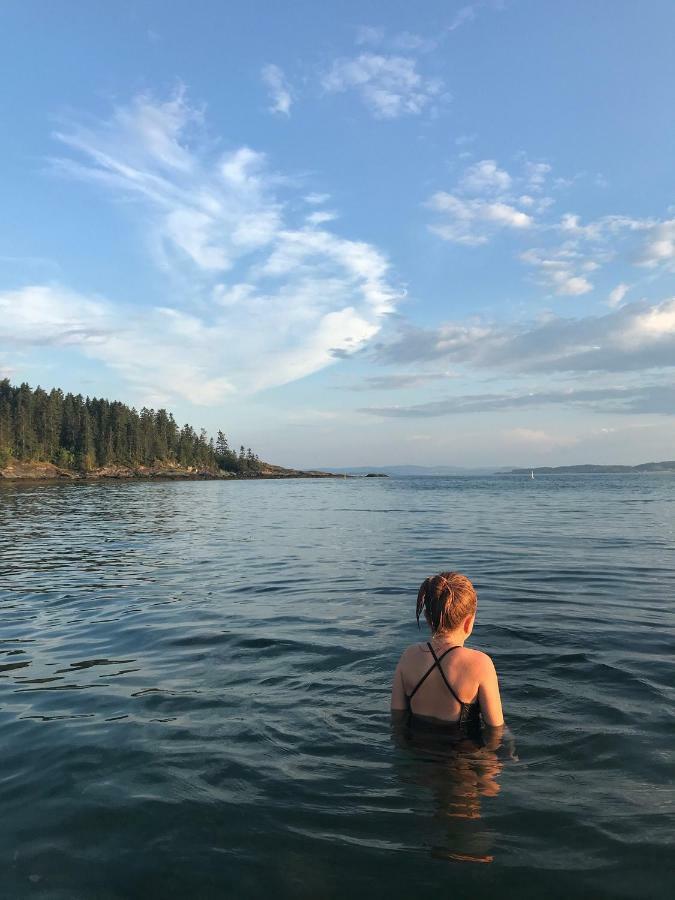 Saga, Et Unikt, Sjarmerende Badehotell Med Fa Rom, Sauna Og Badebrygge - Inderoy Straumen  Luaran gambar